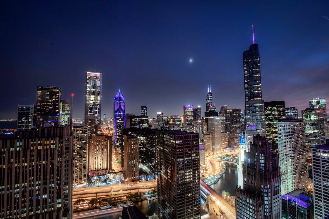 ChambersAssoc's tweet photo. Looking for a top startup ecosystem with quality work, better chances of making partner, and more bang for your buck? Then you're looking to lateral to the Midwest: https://t.co/iiyBUA3KFz @LateralLink #legalcareers #lateralrecruiting https://t.co/AvHVqxYTaD