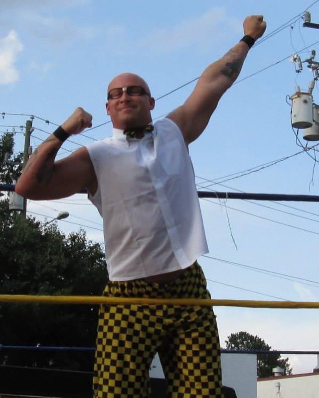 #tbt @GougePro 6/28/14 @RaleighBrewing #gougewrestling #NerdHerd #NerdPower #ThrowbackThursday #geekwiththephysique #worldsstrongestmathlete #raleigh 🤓☕️