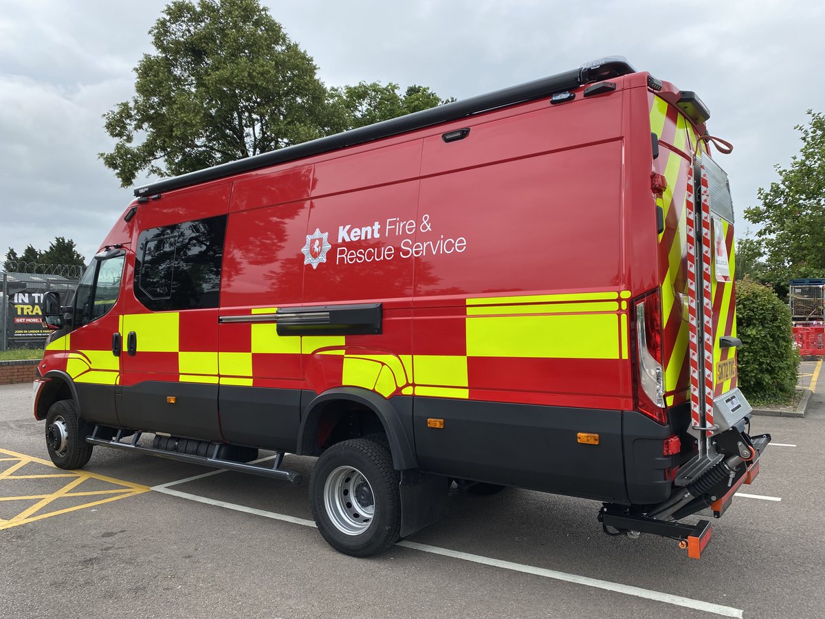 Great to see the first van completed out of a batch of 6 for @kentfirerescue. They are taking delivery of 5 Water Rescue Vehicles and 1 ATRU Support Vehicle.
 
#firevehicle #fireservice #waterrescue
