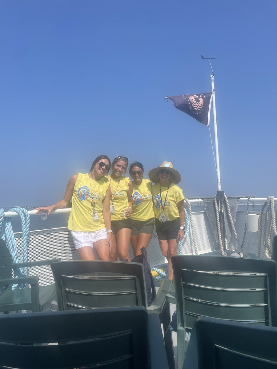 Patty618554161's tweet photo. #OwlVentureCamp2023 #angeloaks #Hotfuninthesummertime  We are having a great time and many friends are on their first boat ride. https://t.co/jyQHCuV1cs