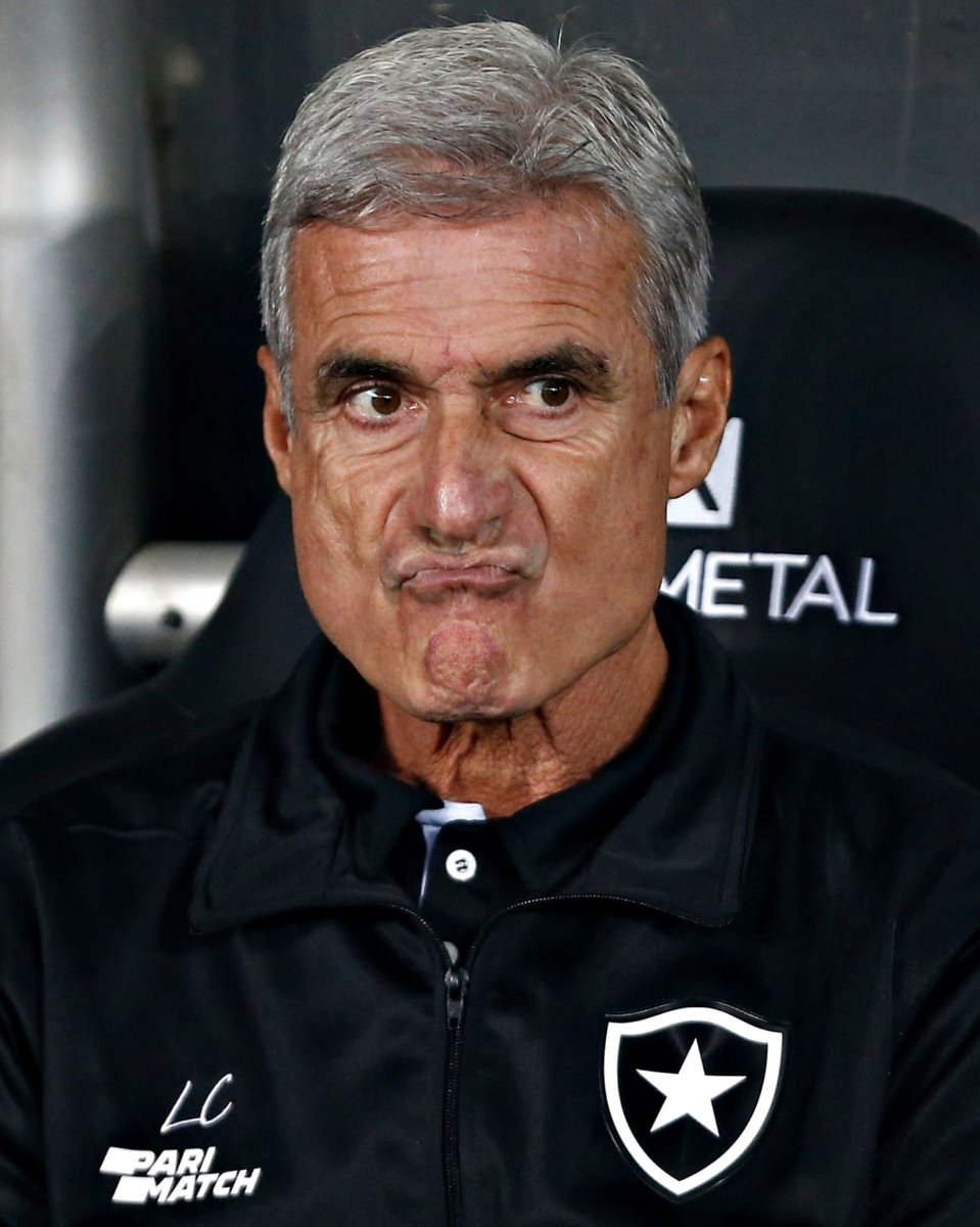 Luís Castro aceitou a proposta e vai ser o novo treinador do Al-Nassr, informa <a href="/simpraisa/">Raisa Simplicio</a> 

Deixa o Botafogo no primeiro lugar do Brasileirão.