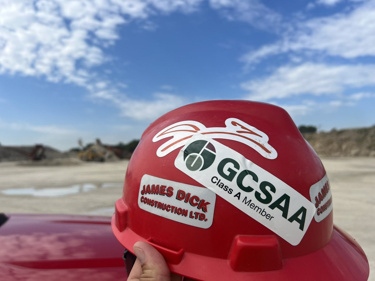 JDC_Turf's tweet photo. Gotta stay safe out there!#quarrylife 
@GCSAA 
@markprieur https://t.co/W19PtRErtF