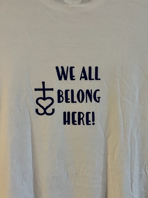 St. Malachy L.E.A.D. Learners growing in well-being: Health Action Team screen printing to make their own school dress code spirit wear. Thank you Ms. Ragusa!