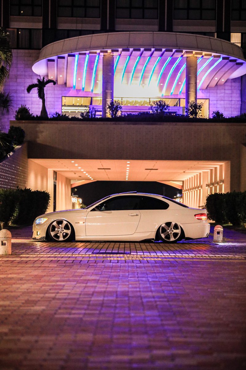 RUMBLE_2018's tweet photo. #BMW 
#320i 
#bagged
#japan 
#RUMBLE https://t.co/1qJXnEsS2L