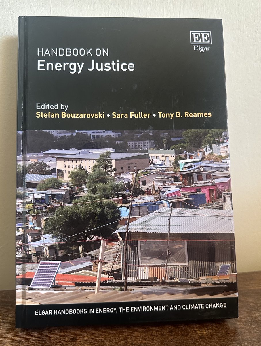 This book is now available in physical form, after 5ish years of work ... Would have been impossible without such a great community of collaborators, especially co-editors @sarakfuller @tgreames. Very grateful to for the endorsement by @harrietbulkeley. 🌞 If you need to find…