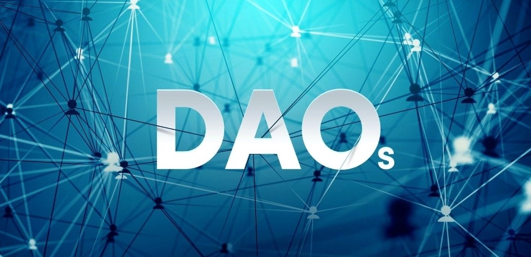 GWDtoken's tweet photo. 📌 Today, in the #GREENWORLD EDUCATIONAL section we are going to talk about Decentralized autonomous organizations, (DAOs). 

DAOs are an innovative way to structure and govern an online organization. 🌐

Thread 🧵🧵

#GWD #GreenWorld #GWDToken https://t.co/sCw2tmhaLS