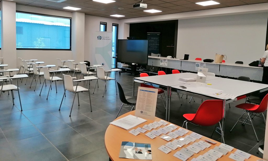SandraSerpaggi's tweet image. J-1 pour #ClubRH à Bastia dans les locaux de @admr2B pour aborder le sujet de la #formation Enjeu de l'entreprise. Semu pronti 😉 #AvecPôleEmploi