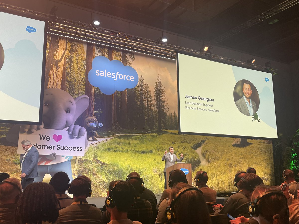 jamesgeorgiou_'s tweet photo. Really enjoyed presenting the power of Sales Cloud Unlimited today at @salesforce world tour! https://t.co/kd1rmnXt3J