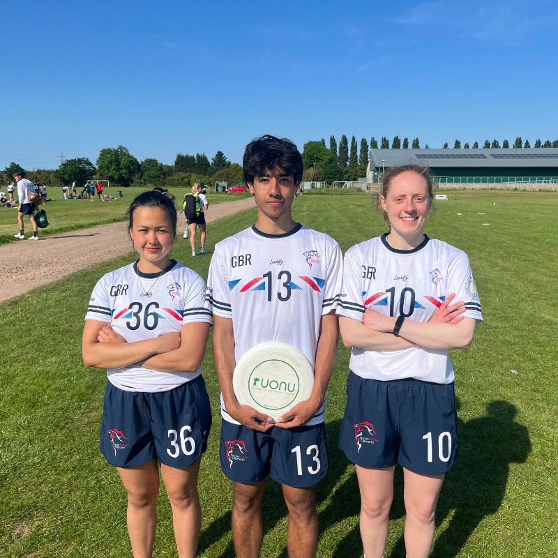UoNSport's tweet photo. 🥏 | With @wfdf_wu24 beginning today we'd like to wish our @UniofNottingham students who have been selected to represent their countries the very best of luck!

GB: Emily Stewart, Marina Symington &amp; Kei Watanabe
China: Gao Shuqiao &amp; Yang Mingxi

#WeAreUoN // 💚💛