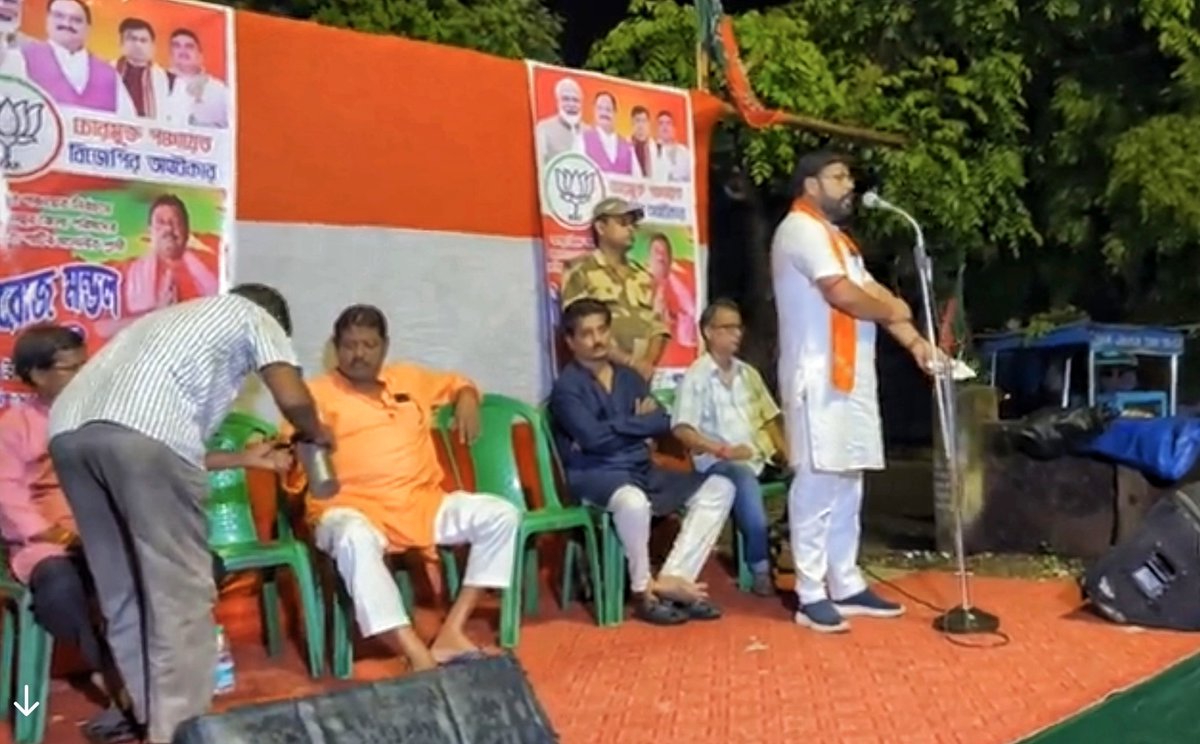 _royabhijit's tweet photo. আসন্ন ত্রিস্তর পঞ্চায়েত নির্বাচনকে কেন্দ্র করে রাণীগঞ্জ বিধানসভার অন্ডাল পোস্ট অফিস মোড়ে বিজেপির স্ট্রিট কর্ণার 
@BJP4AsansolDist @BJP4Bengal 
#PanchayatElection2023 https://t.co/oPCEiWdCOx