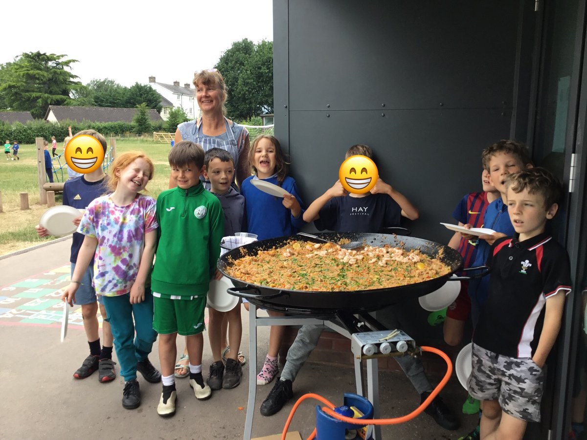 WyeHay's tweet photo. Healthy week fun continues! We cooked up a giant paella with Jane the chef with 3 of our 5 a day and enjoyed a delicious feast together! Yum! https://t.co/mfCqXDnZjj