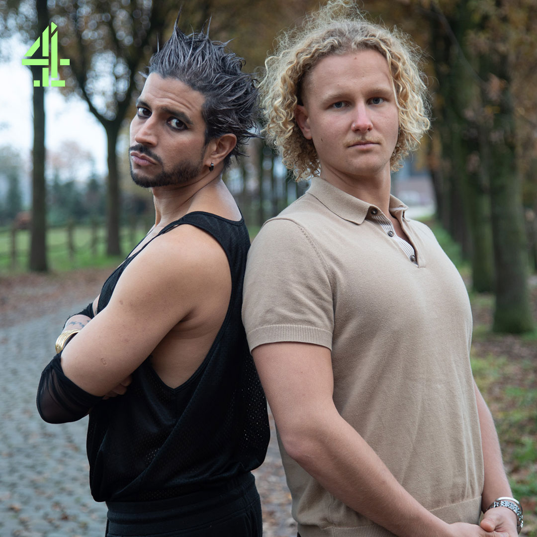 Channel4's tweet photo. We brought a vegan and a meat-eater together for a *very* controversial debate! 

Will their opinions change after taking psychedelics? Find out in #HigherGround 
https://t.co/QaUW1v0234 https://t.co/dOKlsqy8EM