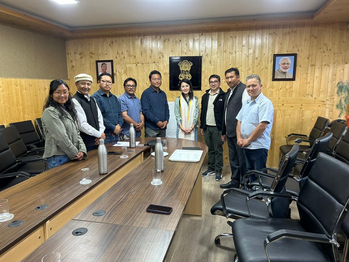 LAHDC_LEH's tweet photo. Appreciating the remarkable achievement of @LachicRigzin in Travel &amp; Tourism Industry. @LAHDC_LEH  headed by Dy. Chairman @Angchuk5 congratulates  her of winning the "Forward Thinker in Travel" award at the prestigious IWTA 2023 Awards" presented by Travel Daily Media. https://t.co/0Gg6Vwnyk9