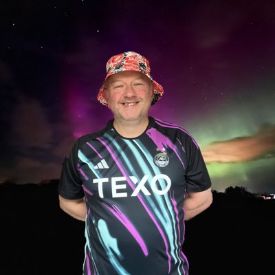 #NewProfilePic @AberdeenFC #northernlights #standfree #buckethat