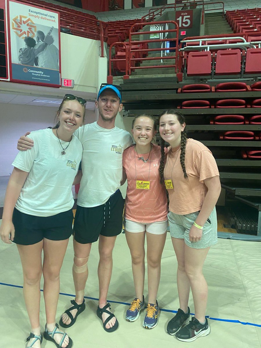 crestwood_band's tweet photo. Crestwood Drum Majors having a blast at the MFA Summer Symposium!
#mfacamp #summercamp #musiccamp @officialmusicforall @carolinacrown https://t.co/TBuT1CjyD0