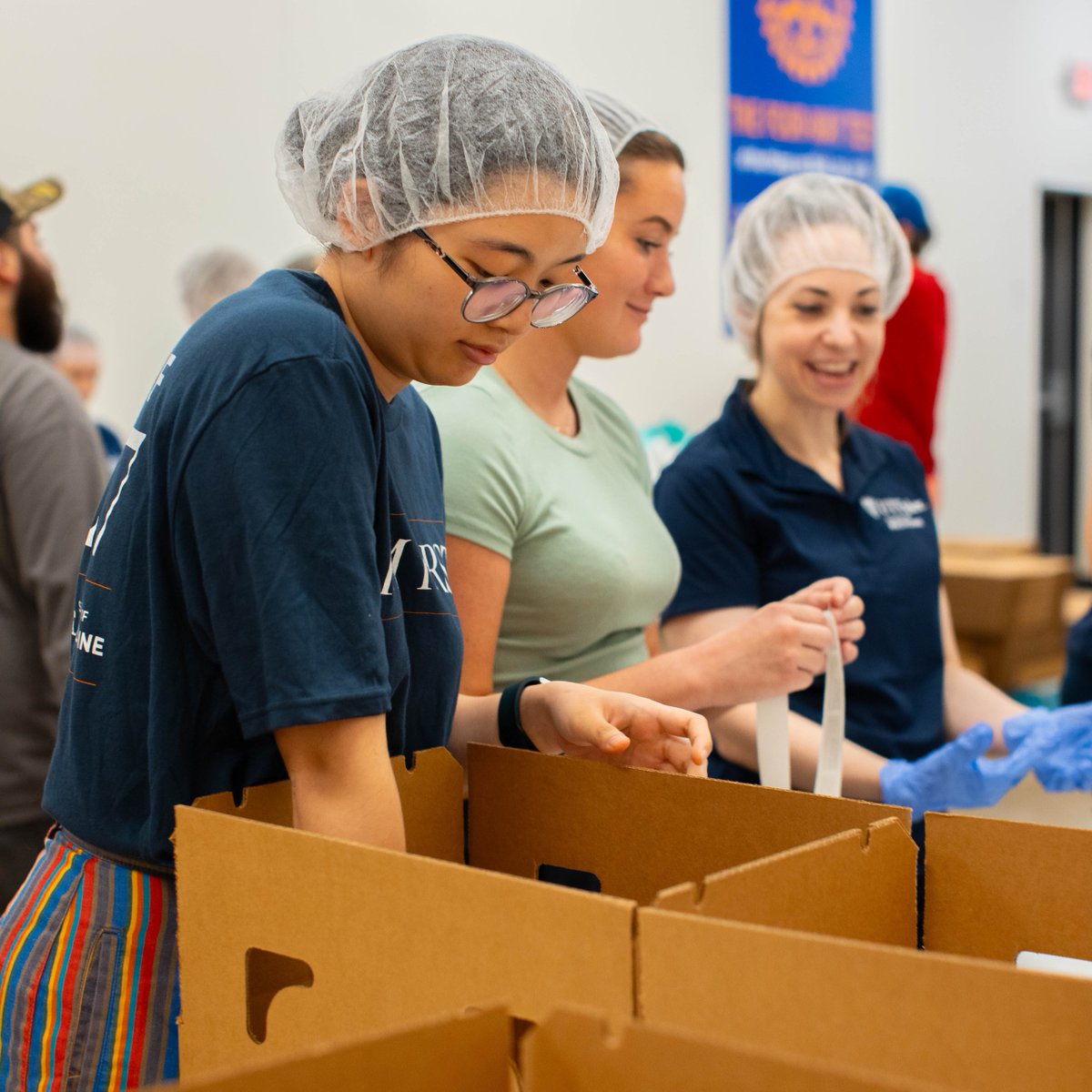 uttylersom's tweet photo. Thankful for the opportunity to give back to our community! #UTTylerSOM #ServiceDay #UTTylerWelcomeWeek https://t.co/q0x1DZTfQq