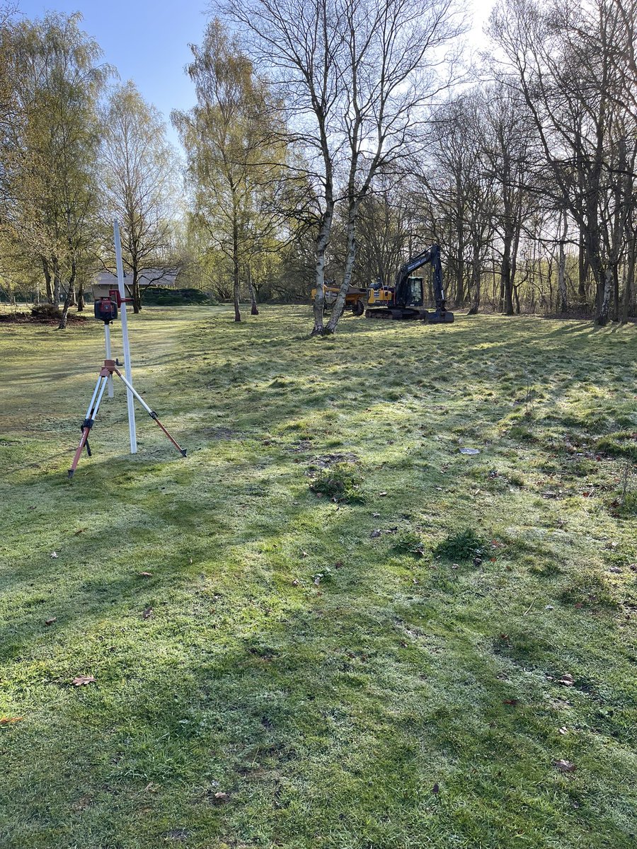 InfoAqm's tweet photo. Large swim pond installation in #woodhallspa 1800m2, land drain because of groundwater to chamber’s, a true swim pond No hybrid here.
#swimpond #landdrain #morethanjustamaintencecompany https://t.co/TReAnJLJBU