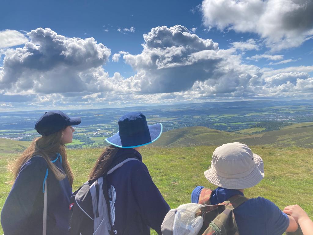 Our 2023 Leavers are making the most of the sun as they hike the Pentland Skyline.
#BeAdventurous
#BeChallenged