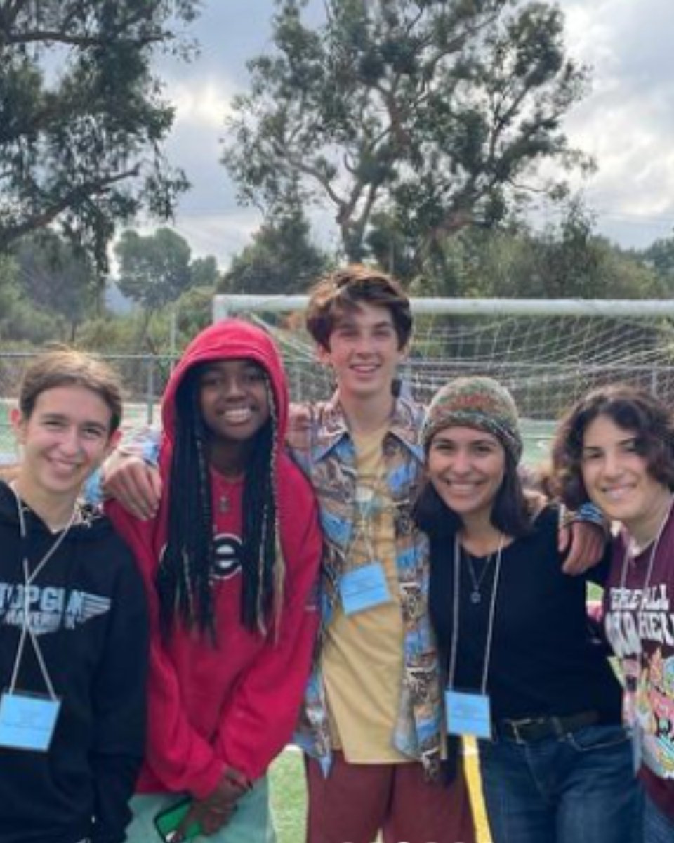 TempleEmanuelBH's tweet photo. Looking for a place to belong? TEMTY is your home away from home, where you'll find lifelong friends and unforgettable experiences. Join our close-knit community of 8th - 12th graders learning and growing together!

Learn more here: https://t.co/LJd68jwNPR https://t.co/x8Z6dHuhyQ