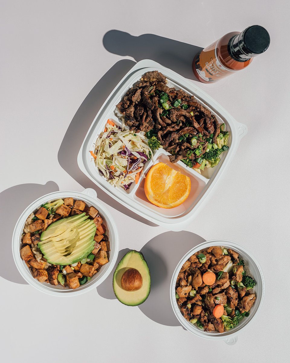 TheFlameBroiler's tweet image. How do you Flame Broiler? Plate, bowl or mini bowl? Beef, chicken or tofu? How about with in-season Fresh California Avocado? 😋

@CA_Avocados
#flamebroiler #yourway #healthyfood #koreanfood #FreshCaliforniaAvocados