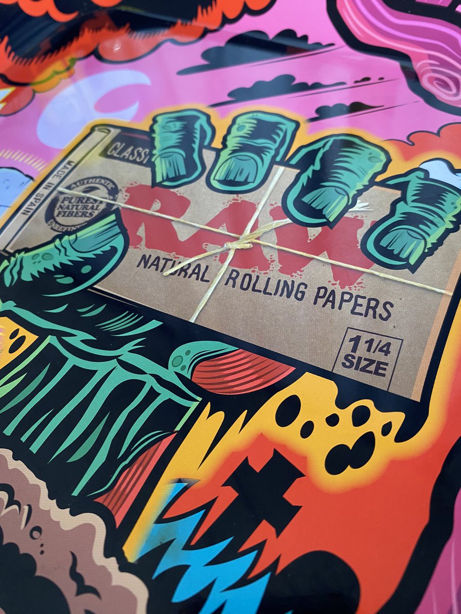 TOMORROWMAN 👀 tweet media