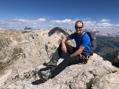 BritOrthopaedic's tweet image. Hot off the press! Check out latest article on Orthopaedic Online - Climbers' hands: injuries, treatment and prevention. Prevention is better than cure! by Tim Halsey. It details climbing injuries along with prevention and treatment plans. Read it here: boa.ac.uk/resource/climb…