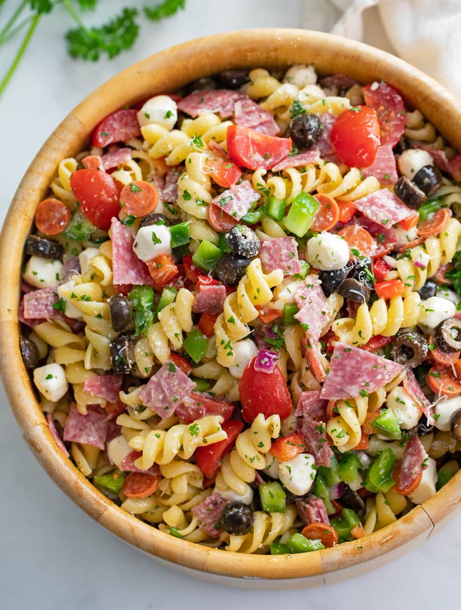 Italian Pasta Salad thecozycook.com/italian-pasta-… via <a href="/TheCozyCook/">The Cozy Cook</a>