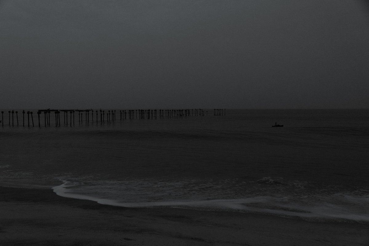 Morning beach scenes 

Feel free to follow and retweet