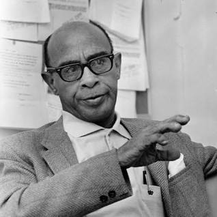 DaveHendersonJD's tweet photo. I started law school in 1998, shortly after the Hopwood #affirmativeaction case. A prof told us Hopwood ensured that @UTexasLaw's first Black student, Heman Sweatt (pictured), had more Black classmates in 1950 than we did. Today, SCOTUS ensured that history will repeat itself. https://t.co/aaSMOjHXSM