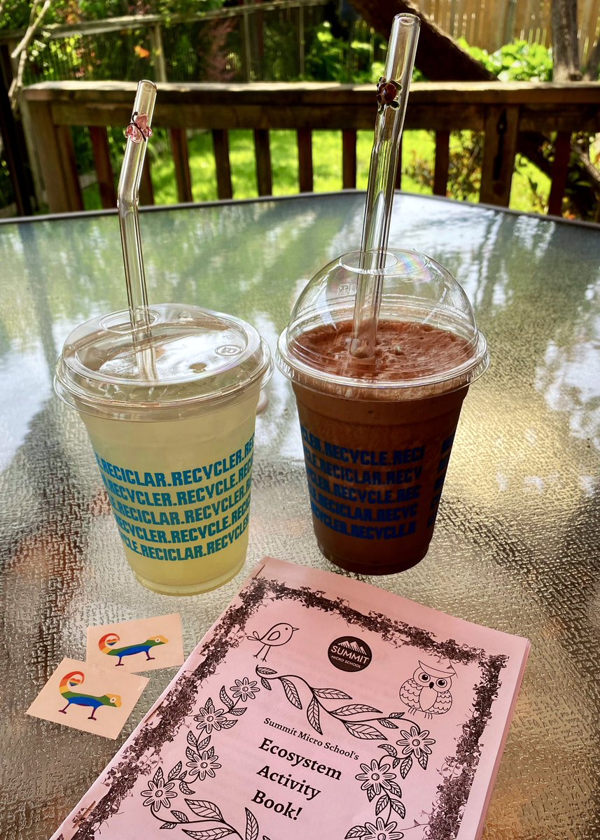 Picked up a @From_the_SUMMIT activity book for our nieces from @GoldengeckoJake with a #coffee, a #milkshake & an elderflower #lemonade. Walking home, I wished I’d had three arms like the women in #AndrewFurey’s posters.

#GoldenGeckoCoffee #CoffeeShop #BabyPoint @BabyPointGates