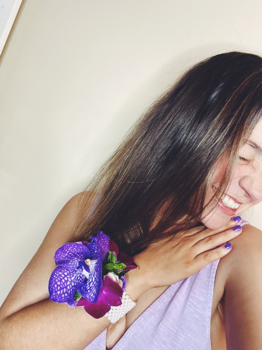 sourhaylss's tweet photo. @LiviesHQ Two years🥲💜 #sourprom https://t.co/DQeQiOde5t