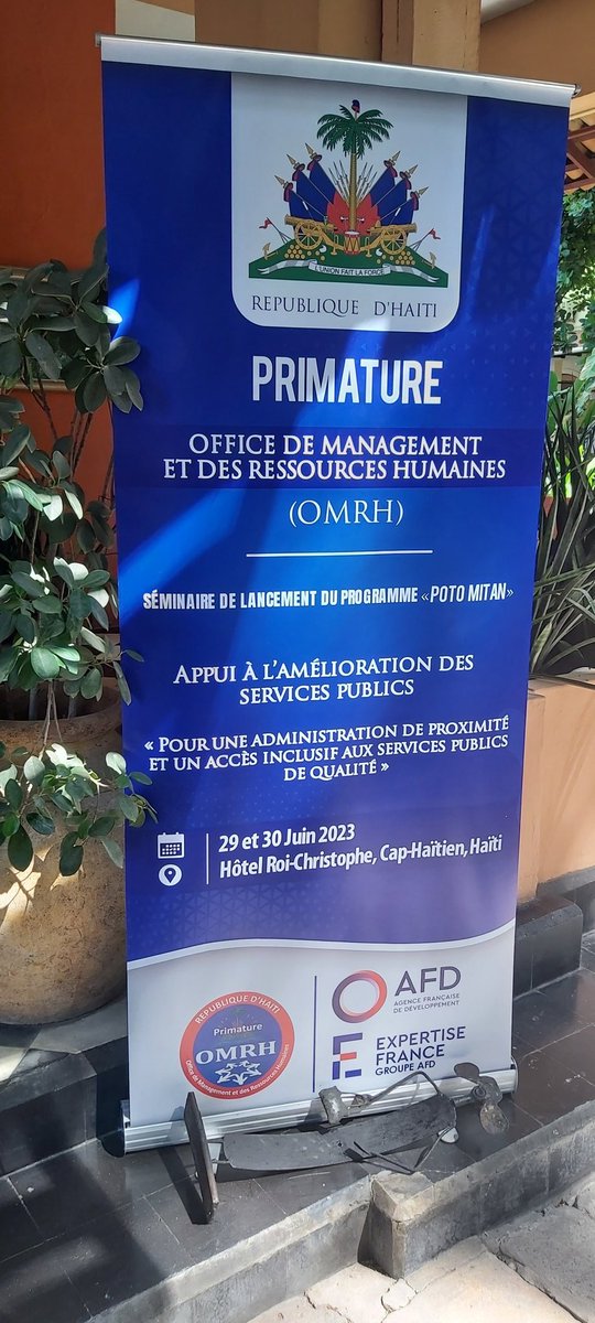 FabriceMauries's tweet photo. Lancement au Cap Haïti de Poto Mitan financé par @AFD_France et mis en œuvre par @expertisefrance en partenariat avec @omrhHT. Projet pilote de rapprochement des services publics de base (état civil) et de d'inclusion sociale dans le Nord. Efficacité de l'Etat = + de légitimité. https://t.co/AFysoAVena