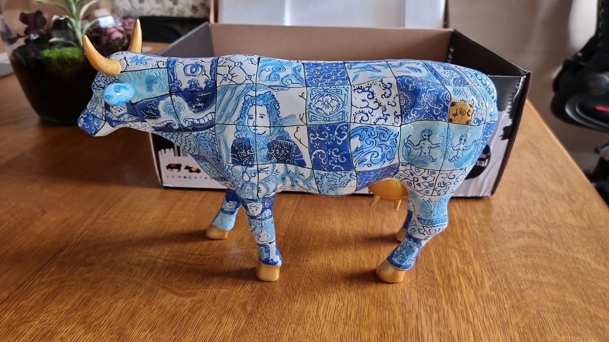 This afternoon we were working with @homelessnetscot, hosting a knowledge exchange with health colleagues from the Netherlands and talking about the importance of #Prevention #JoinedUpWorking & #NoWrongDoor. Thanks for the painted cow 🙏