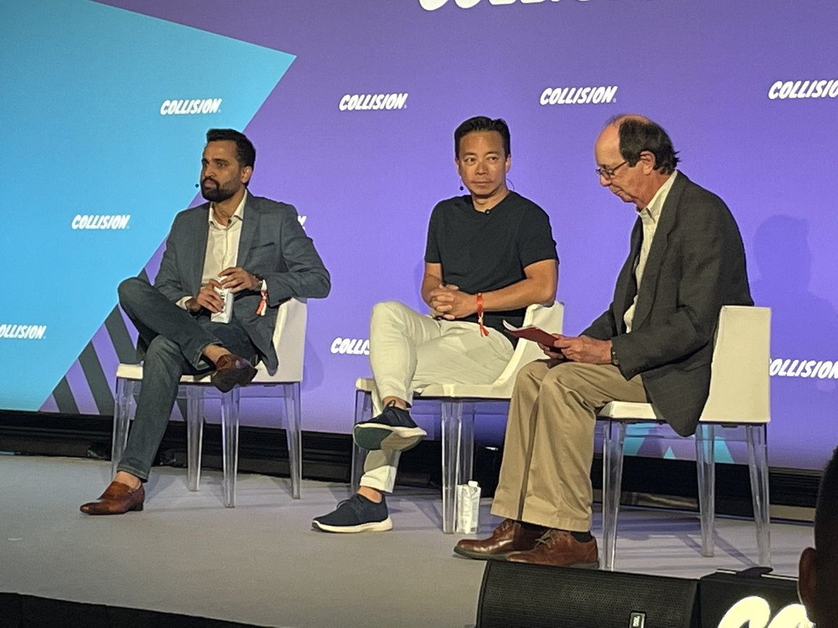 noeltoolan's tweet photo. #CollisionConf Sagar Khatri CEO of @UseMultiplier and #Vancouver Mayor @KenSimCity talk #remotework #distributedwork and #returntooffice “battle” … https://t.co/iZ2EboMCbk