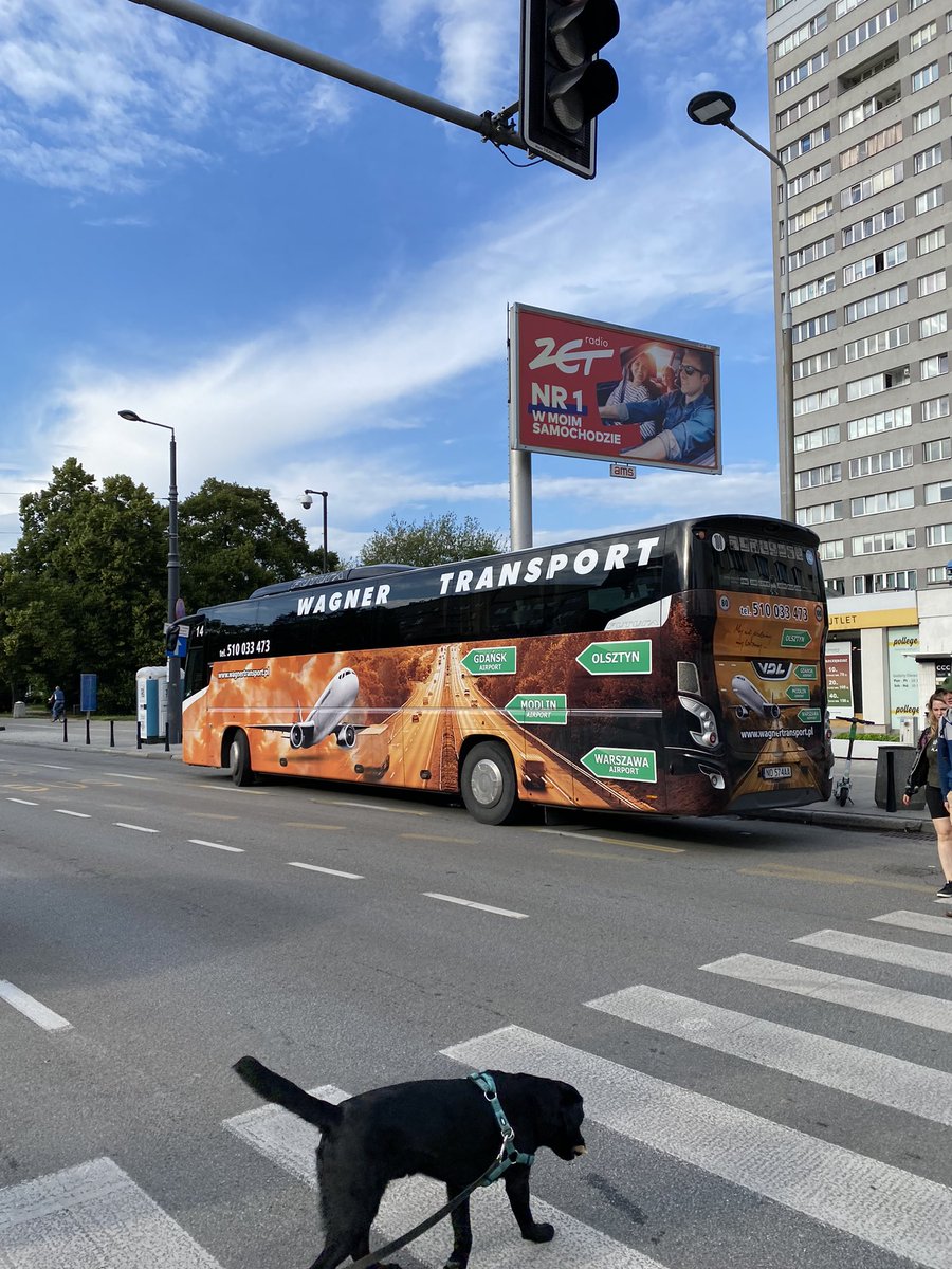 — Адцягніся ад кампутара. Выйдзі хоць на вуліцу!

На вуліцы