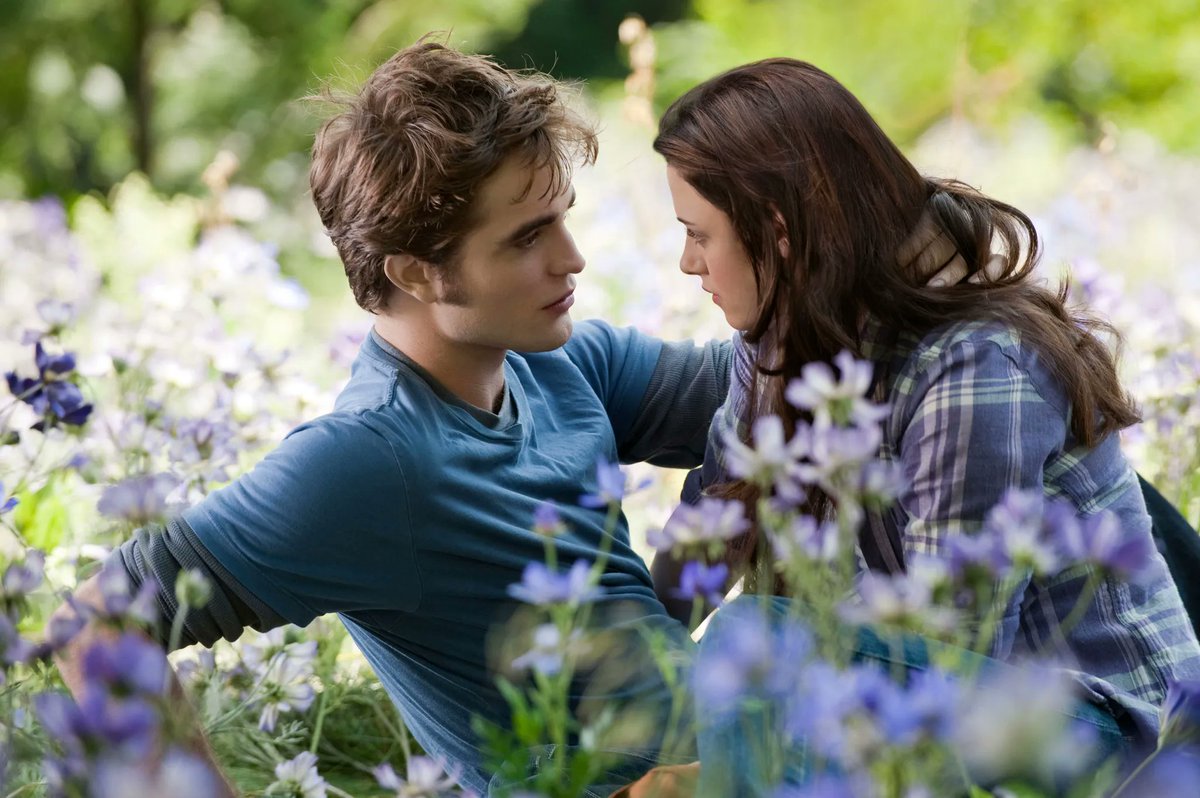 PopCrave's tweet photo. ‘The Twilight Saga: Eclipse’ was released 13 years ago today. https://t.co/jDF4Rgf0Tk