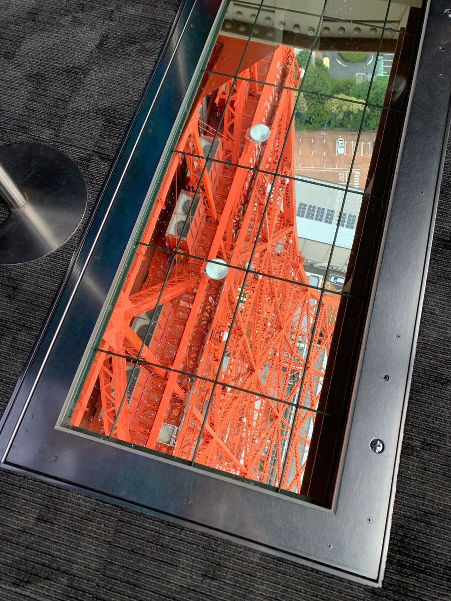 rubycalime84's tweet image. Come back soon and say goodbye to cherry blossom season #Tokyo Tower Japan