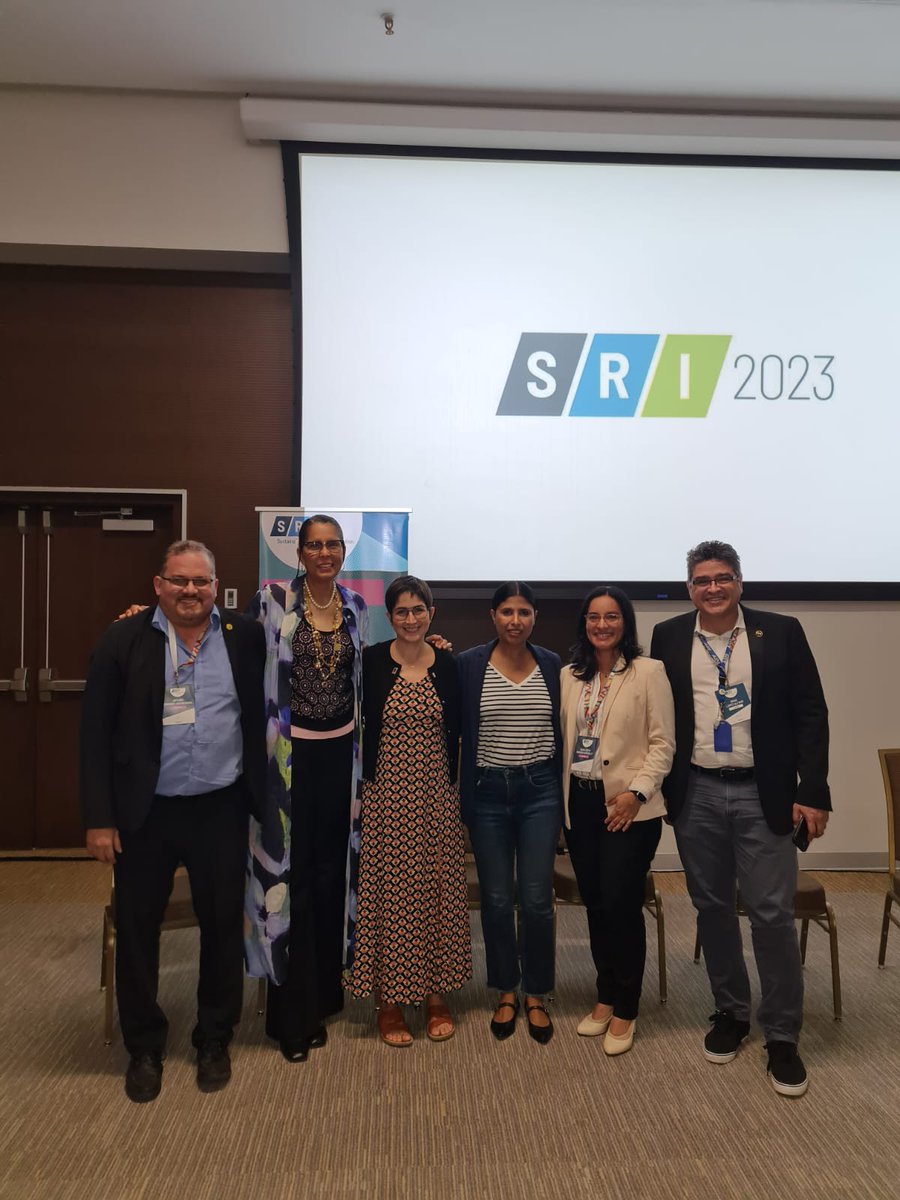 Alexandra De León tweet media