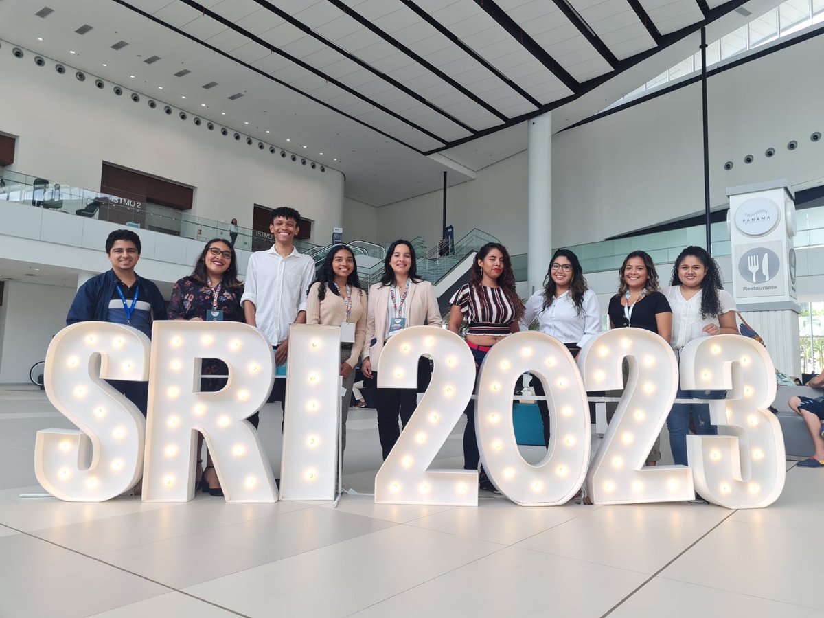 Alexandra De León tweet media