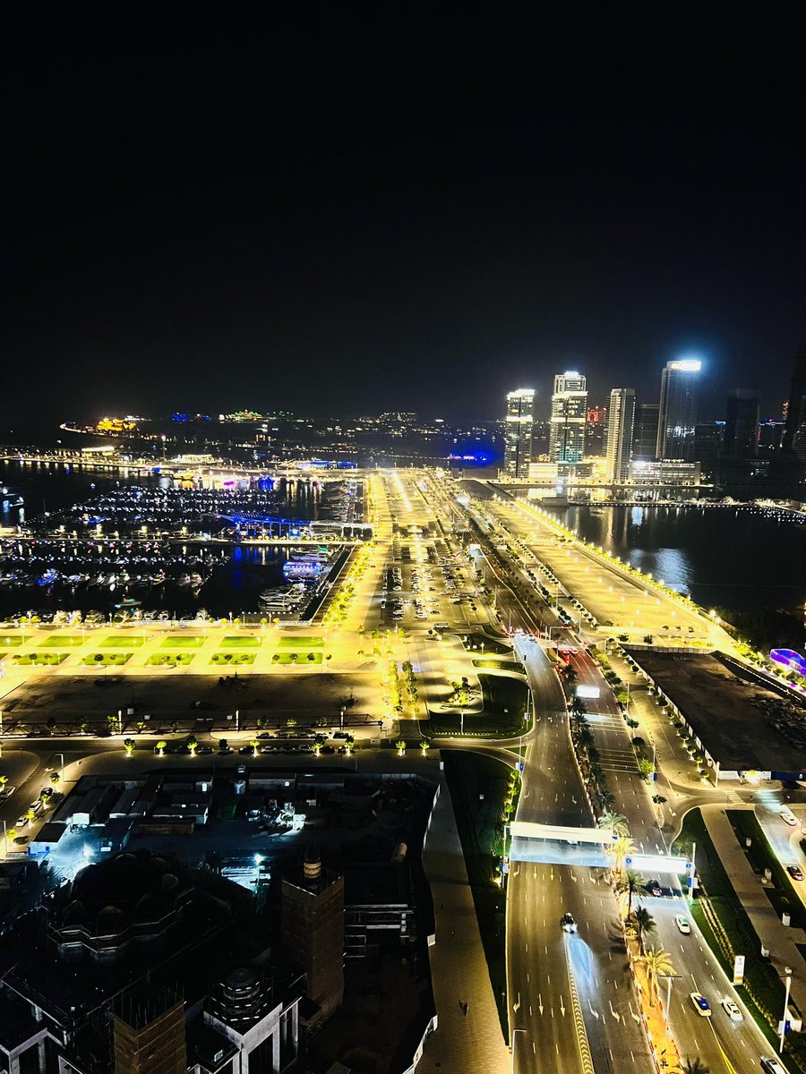 KojoForex's tweet photo. Night View  👀 https://t.co/sNtNzDrElP