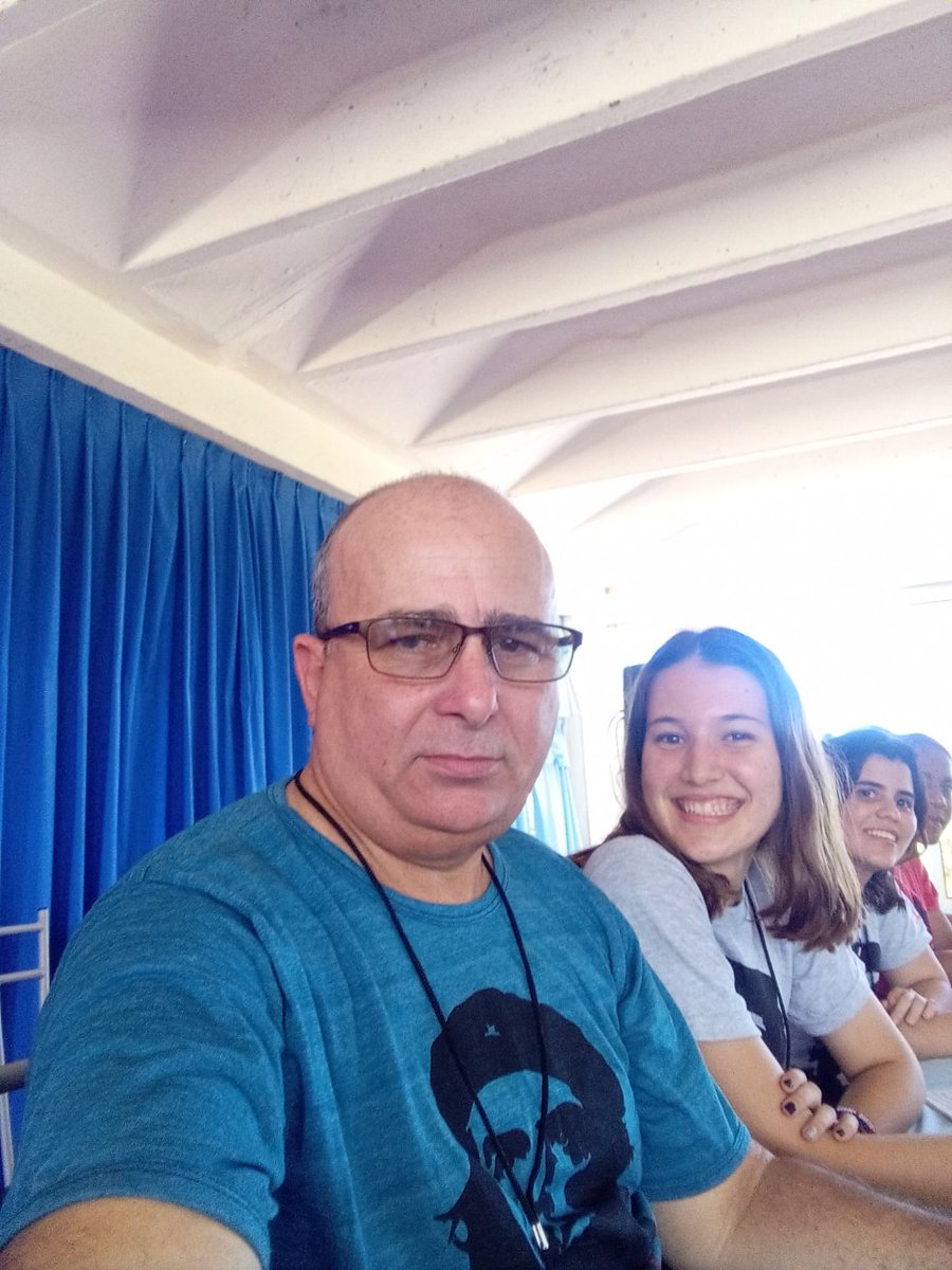 Eugeniocubano's tweet photo. #Cuba desarrolla el Consejo Nacional de la FEEM, los muchachos todos unidos en el campamento de pioneros Ismaelillo, con debates duros y precisos sobre cómo perfeccionar la organización en toda su magnitud. #CubaMined @JLBrocheLorenzo @JorgeLuisPerd20 @NaimaBarreto https://t.co/BtxfJZqhax
