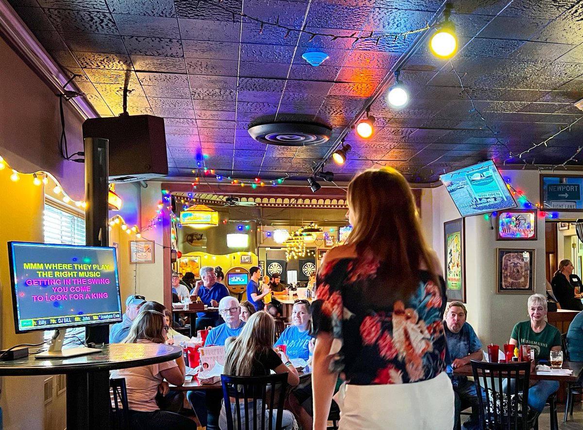 Hey Swifties! Did you know Taylor Swift got her start singing in karaoke contests? So why not give it a shot at our Thirsty Thursday Karaoke sesh! 🎤 The stage opens at 7!