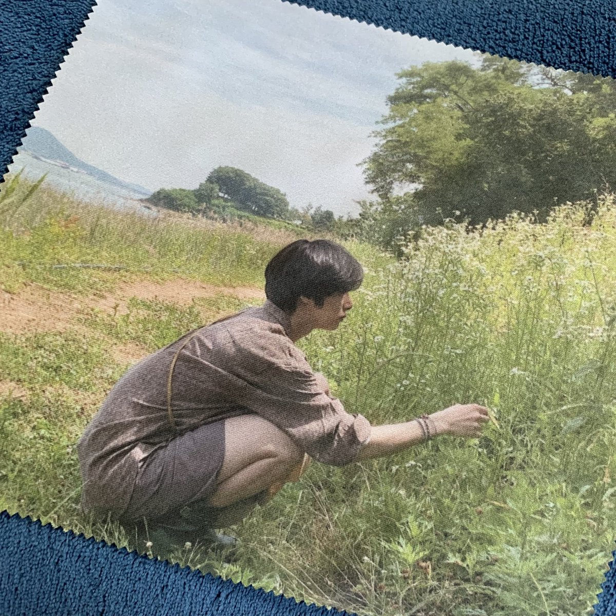 #RT #RT이벤트 
- 형원 안경닦이 1-2명
- 택배비 낼 수 있는 분들만!‼️
- 트친한정 ❌ / Only 몬베베 ⭕️
- 7/2 내가 생각나는 시간에 발표👀💚
   3일에 바로 보내드릴라구💚
 ⠀
당첨 되신 분들은 첫콘 때 안경닦이는 나눔에서 제외됩니다! 
필요하시다면 리본만 드려요🎀
 ⠀
자세한 공지는 타래로!