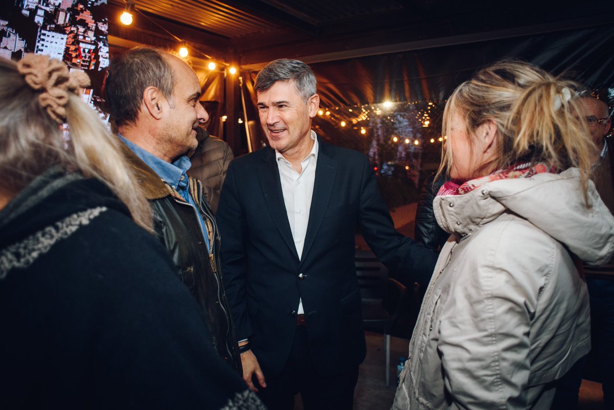 La responsabilidad de gestionar #Córdoba la honramos rindiendo cuentas sobre lo que hicimos en estos 3 años y medio. 
Presentamos a las y los vecinos las transformaciones de la capital y cómo administramos <a href="/municba/">Municipalidad de Córdoba</a> para que tenga el mayor frente de obras de toda su historia.