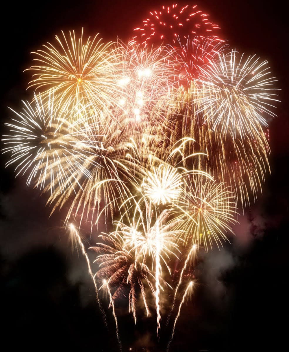 DCDistrict's tweet photo. Before this month closes head over to George Washington’ Mount Vernon tomorrow for a firework show. There will be food games and live music. Event starts at 6pm
 # bozzutocares https://t.co/1XPFVyHvYz
