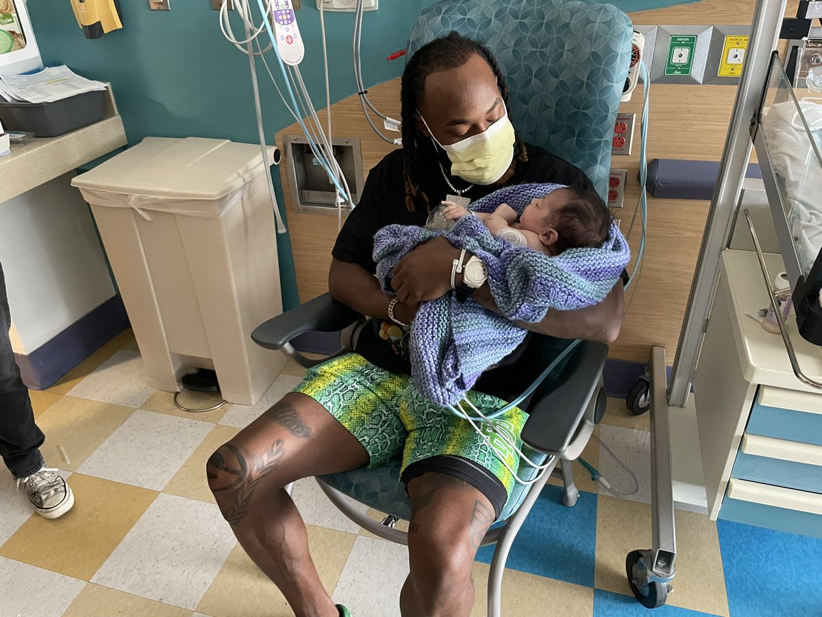 ColinDeaver_'s tweet photo. 🥹🥹🥹 @Showtyme_33 at the Children’s Hospital this morning. https://t.co/uc2jd96ArY