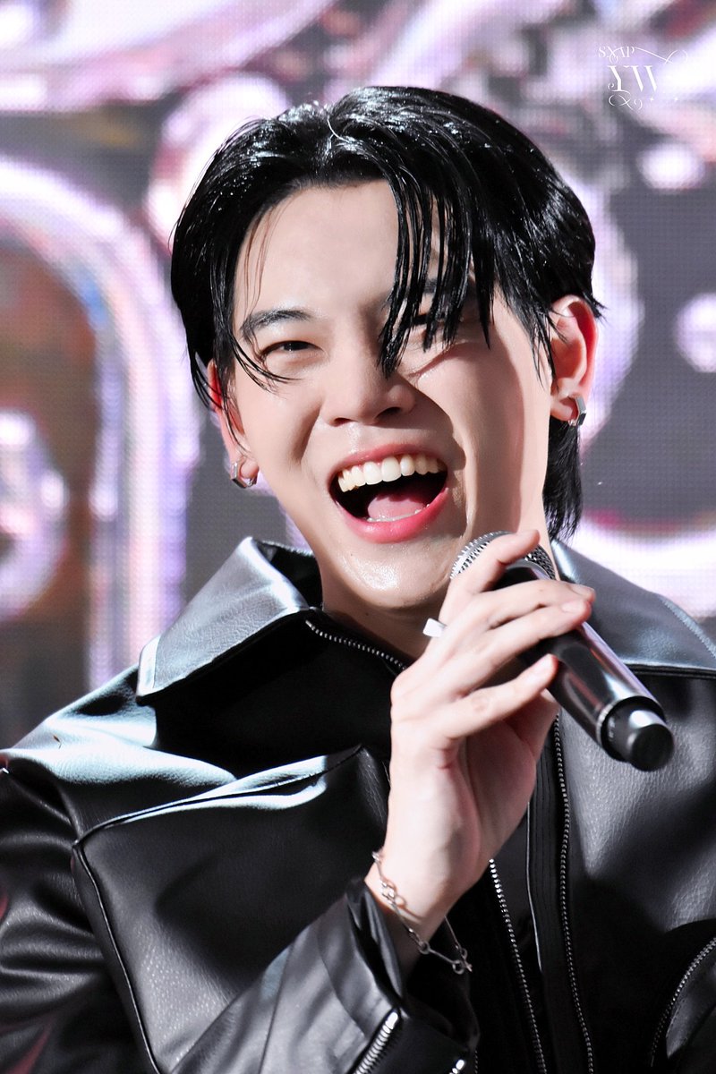 snap_yw's tweet photo. 29.06.23

ตายิ้ม😊

#YUPPConcertxYinWar 
#แถลงข่าวจิ้นกันให้YUPPConcert
#yinyin_anw @yinyin_anw https://t.co/2mWjh16o9x