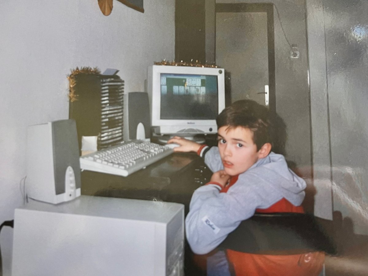 thekitze's tweet image. where it all started. Pentium II