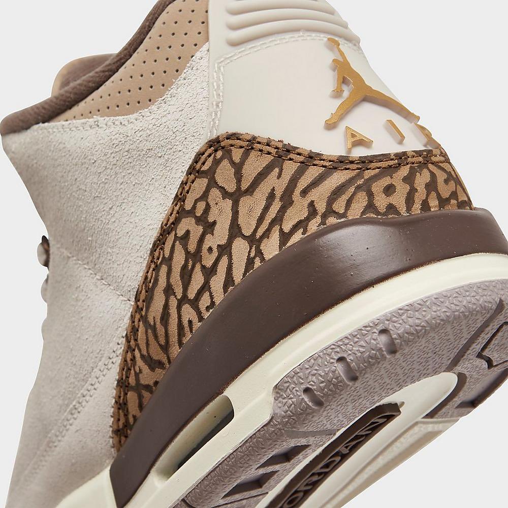 Images officielles de la Air Jordan 3 “Palomino” GS 🤎

📆: 29 Juillet