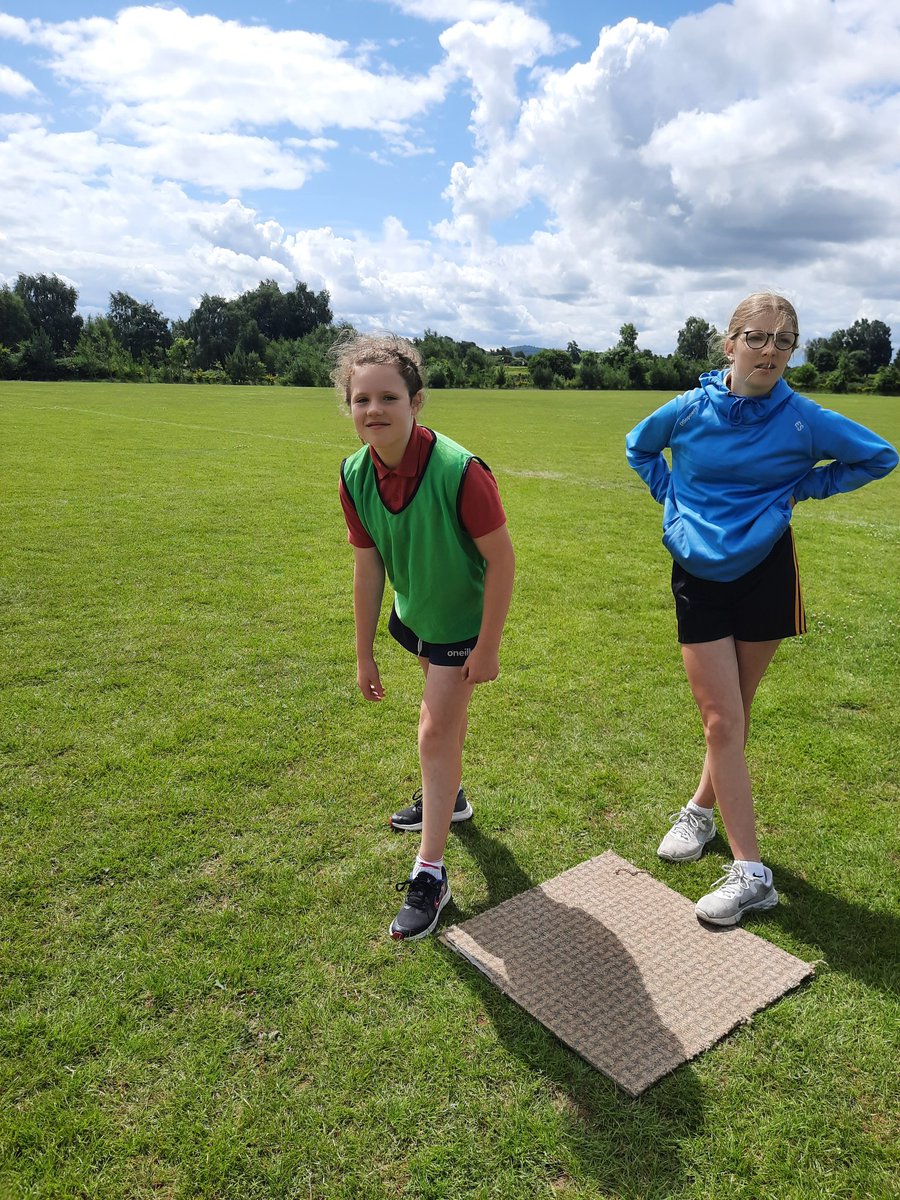 Àr mbuìochas leis @TheHeathNS don là traenàla Corr le Rang 5 sa <a href="/theheathgaa/">The Heath Gaa</a> le Mùinteoir Shonagh &amp; <a href="/MossyMcG92/">Tomás McGrath</a>
Bhì là iontach againn @laoiscnmb